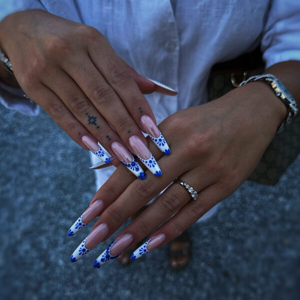Nohti iz studia Dior Nail Studio
