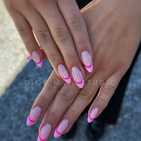 Nohti iz studia Dior Nail Studio