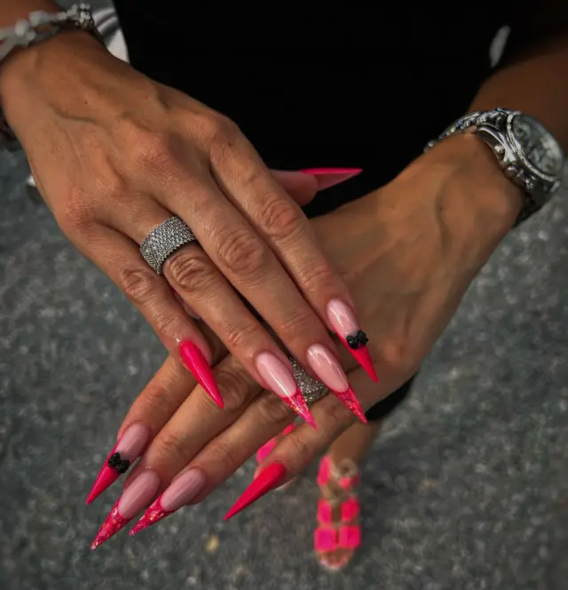 In love 🌺🦩🍉🐙
.
.
.
.
.
@ritzynails_slovenija 
.
.
.
.
.
.
.
.
.
.
.
.
#neonnailsummer #nailsnailsnails #nails #nailsinspo #nailsofinstagram #nailstoinspire #nailsoftheweek #nailsdone