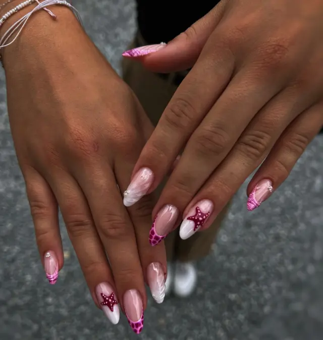 Morski 🐙🦩🌺
.
.
.
.
.
@ritzynails_slovenija 
.
.
.
.
.
.
.
.
.
#summernails #almondnails #trendynails #nails #nailsdesign #nailsonfleek #nailsofinstagram #nailsinspo #nailsofinsta #nailstoinspire #nailsoftheweek #nohti #nohtiljubljana #podaljševanjenohtovljubljana #gelnohtiljubljana #tpofree