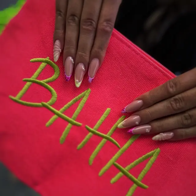 Koncno so prisle na vrsto barve🌸🐝🌞🌺
.
.
.
.
@ritzynails_slovenija 
• Arhitect builder gel (cream)
• Gel laki: 337, 419, 280
• Extra shine top
.
.
.
.
.
.
.
.
.
.
.
.
#springnails #nails #nailsofinstagram #nailstoinspire